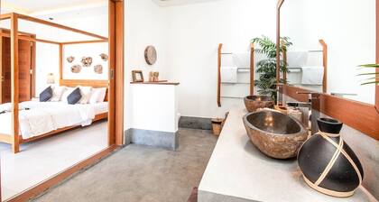 Modern 3BR Villa Center Seminyak Enclosed Living