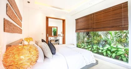 Modern 3BR Villa Center Seminyak Enclosed Living