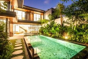 Villa (NOMA 5 VICTUM · ) | Außenbereich