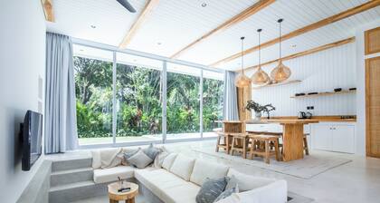 Brand new Luxury 5 br Villa 200m to Brawah Beach