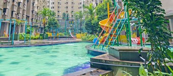 OYO Life 93120 Gateway Cicadas公寓，由Sarana Cipta Mahakarya提供