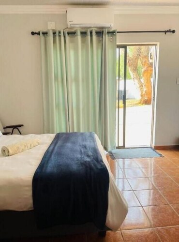 TrendyBliss Guest House
