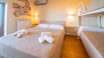 1 Schlafzimmer, Schreibtisch, Bügeleisen/Bügelbrett, kostenloses WLAN