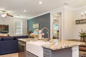 Casa, varias camas (Bay Shack) | Interior