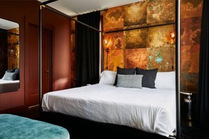 2 Schlafzimmer, Schreibtisch, Bügeleisen/Bügelbrett, Reisekinderbett