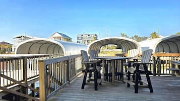 House, Multiple Beds (Waterside Retreat) | Outdoor dining