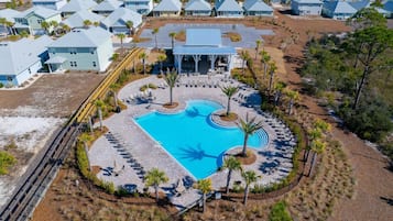 House, Multiple Beds (The Blue Bird) | Exterior