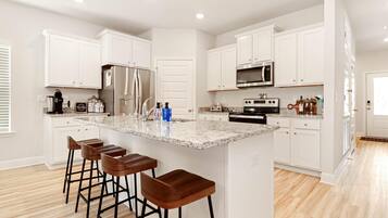 하우스, 침대(여러 개) (The Blue Bird) | 전용 주방 | 오븐, 토스터