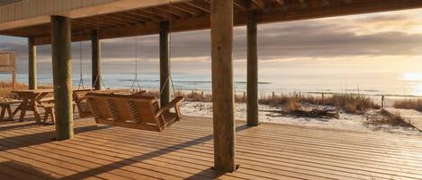 Townhome, Multiple Beds (Holiday House A) | Outdoor dining