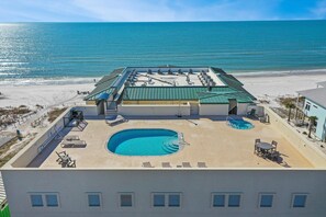 Appart'hĂŽtel, plusieurs lits (The Vue 2C) | Piscine