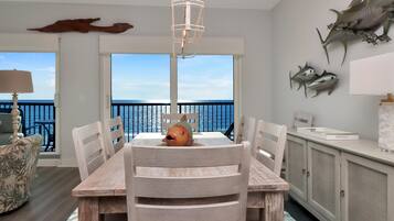 Condo, Multiple Beds (The Vue 2C) | Interior