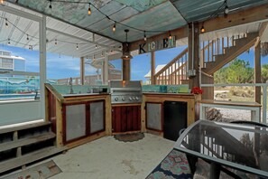 Maison, plusieurs lits (Castaway) | Restauration extérieure