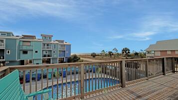 House, Multiple Beds (Castaway) | Property grounds