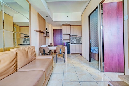 Deluxe Tek Büyük Yataklı Oda | Masa, ücretsiz kablosuz İnternet, çarşaf takımı