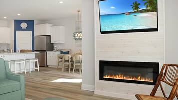 House, Multiple Beds (Shell Yeah) | Living area