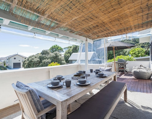 Sunsets and Surf - Whangapoua Holiday Home