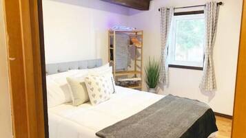 2 soveværelser, strygejern/strygebræt, weekendseng, gratis Wi-Fi