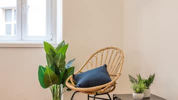 Comfort Room | 2 bedrooms, desk, laptop workspace, free WiFi