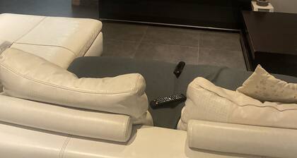 Splendido Appartamento in Villetta con Piscina e Palestra