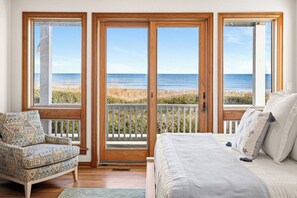 6 quartos, escrivaninha, ferros/tábuas de passar roupa