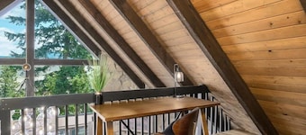 Evergreen Dream - Cozy Modern A-Frame with incredible views. Pet Friendly!