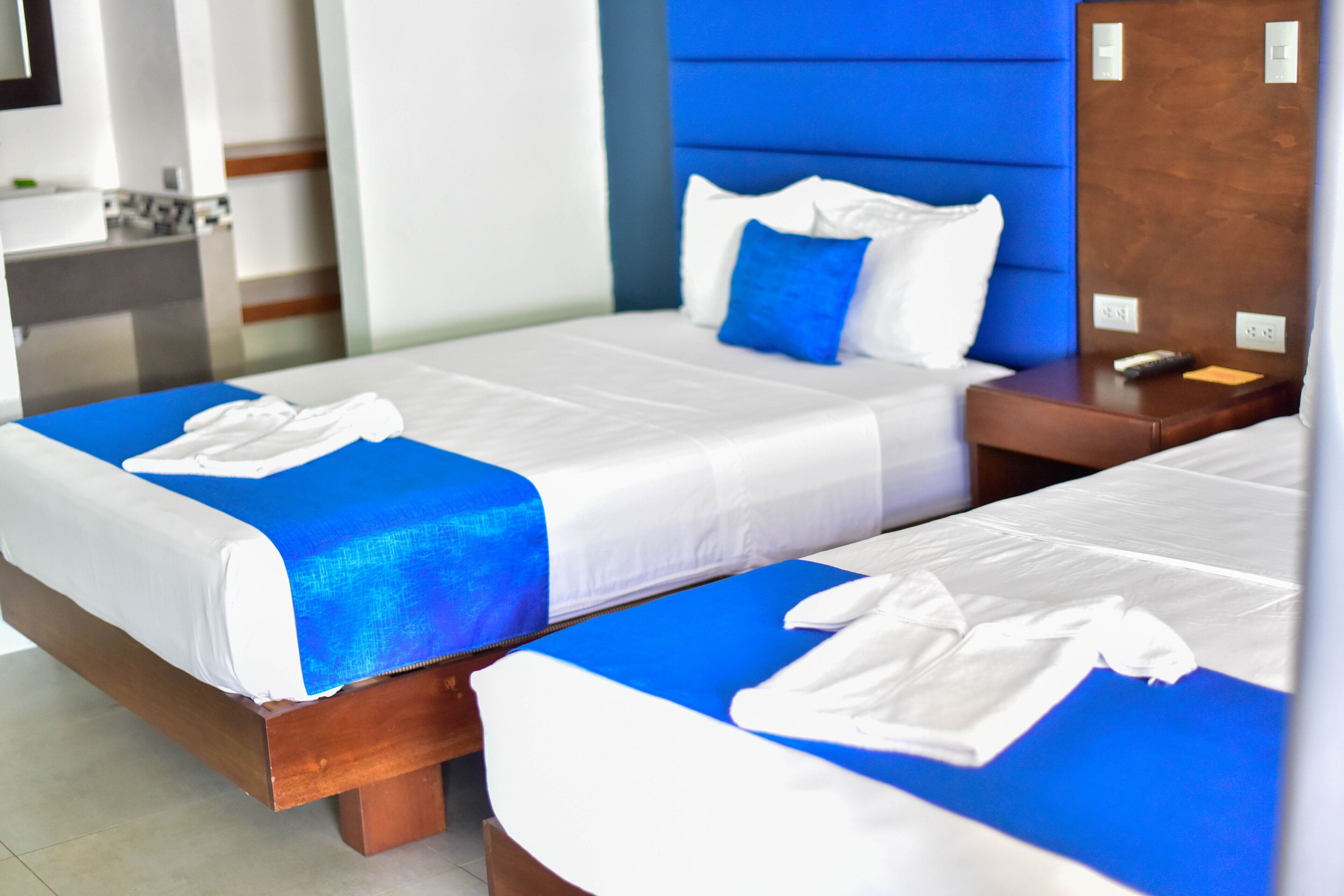 Habitación básica, 1 habitación, baño privado, torre | 1 habitación y ropa de cama de alta calidad 