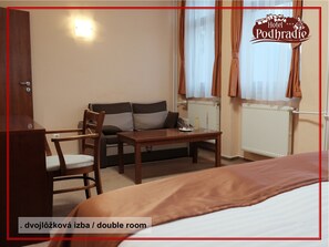 9 bedrooms, WiFi, bed sheets