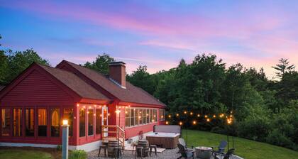 70 acre White Mountain estate - trails, views, privacy