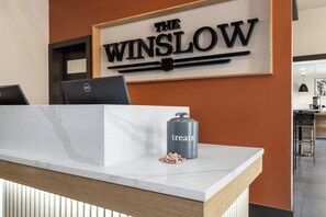 Check-in/check-out kiosk - The Winslow - Oklahoma City (Oklahoma City)