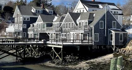 Beautiful apartment centrally located on the scenic Island of North Haven