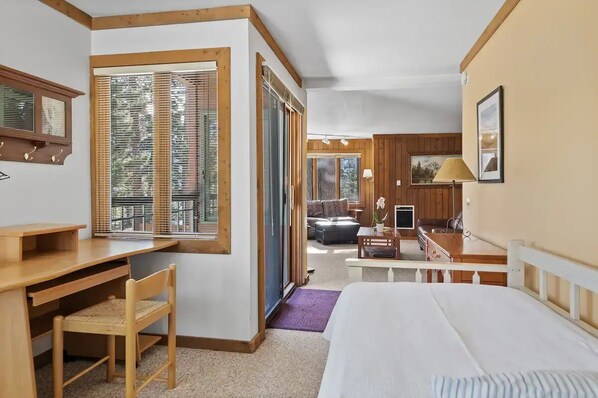 2 Schlafzimmer, Zimmersafe, Schreibtisch, Bügeleisen/Bügelbrett