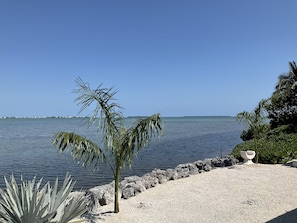 Sun-loungers, beach towels - Magnificent Ocean views, privacy abounds on this well appointed mini estate. (Cudjoe Key)