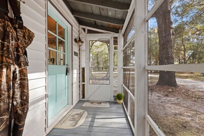 Cozy Bluegill Cottage