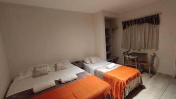 Wifi gratis y ropa de cama