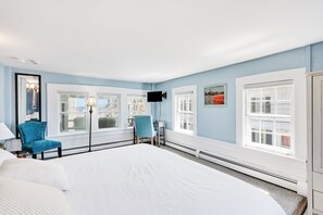 7 habitaciones, tabla de planchar con plancha, wifi y ropa de cama 