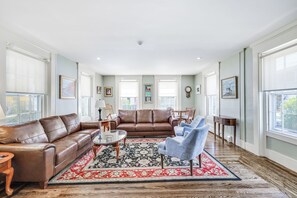 TV, DVD player, books, stereo - Your Perfect Home-Away-From Home in the Heart of Provincetown. (Provincetown)