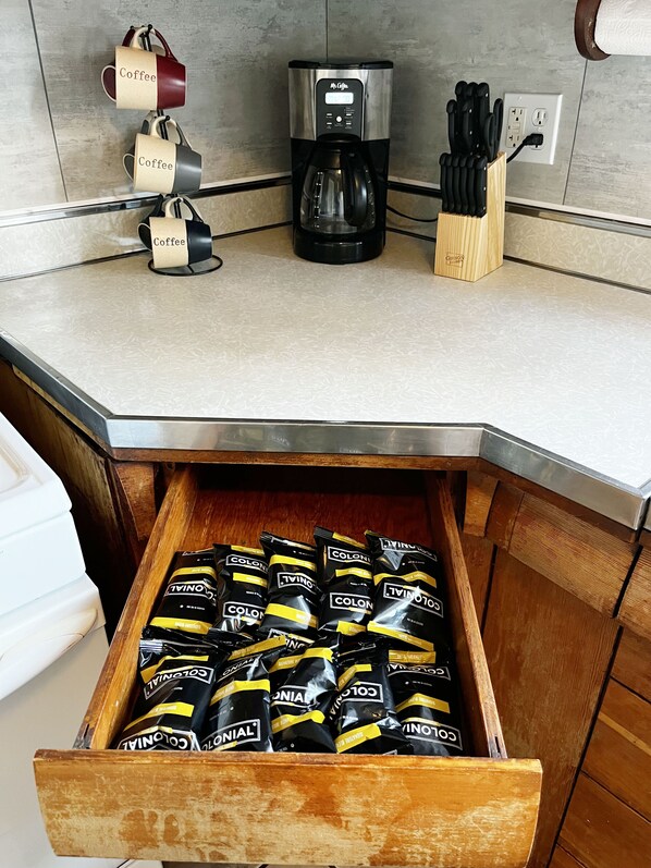 Interior - Full House in Downtown Ottawa, Very Short Walk to Downtown and Restaurants! (Ottawa)