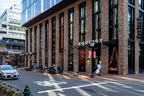 Exterior - Placemakr Cathedral Heights (Washington)