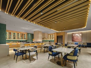 Restaurant - Hilton Garden Inn Aksu Downtown (Aksu)