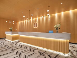 Reception - Hilton Garden Inn Aksu Downtown (Aksu)