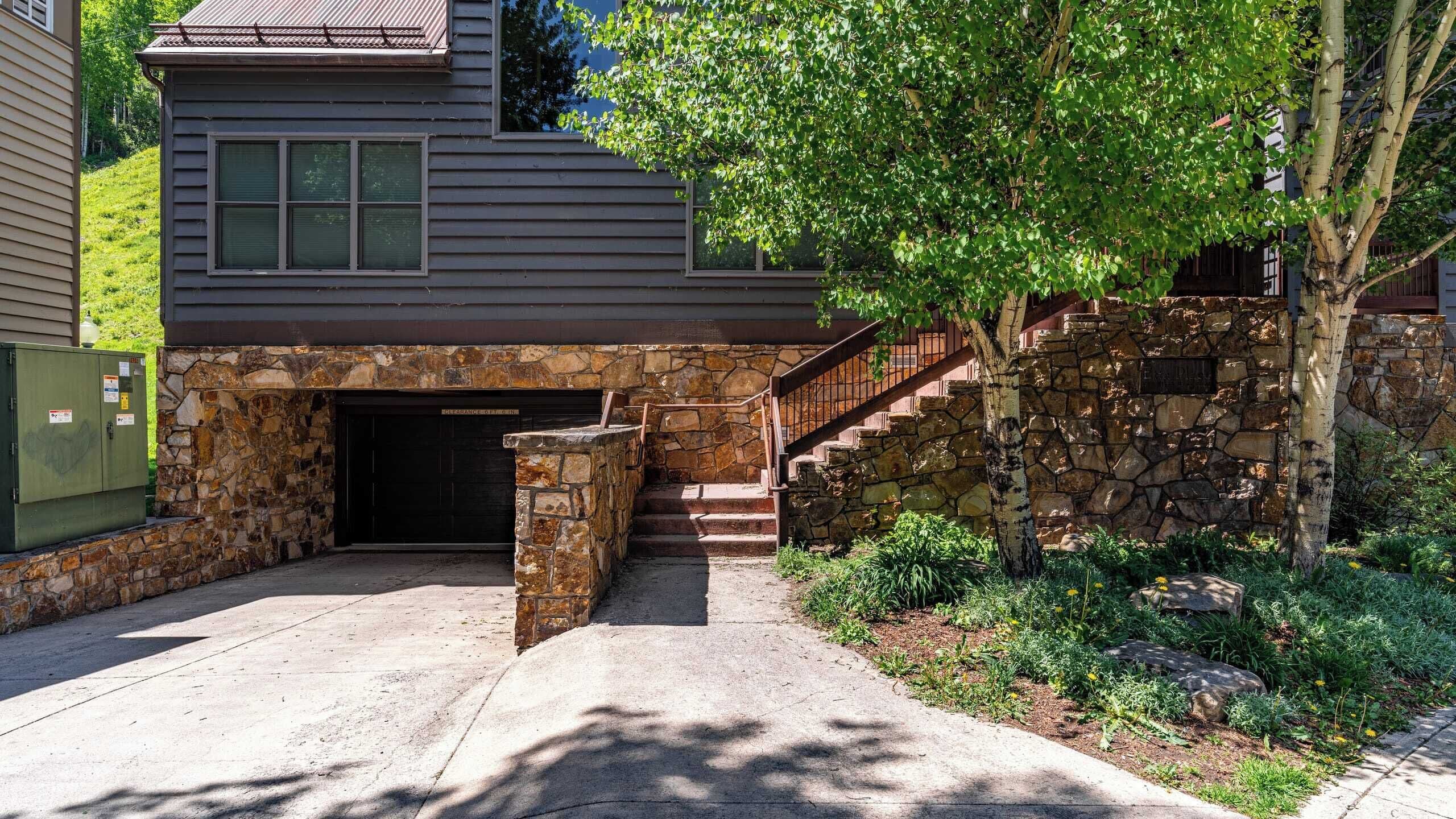 Apartment (1 Bedroom) | Interior