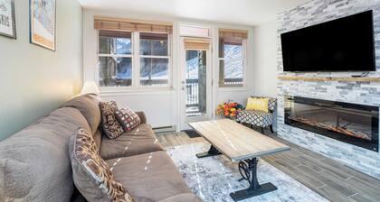 Etta Place 6 by Avantstay Ski In/ Ski Out Unit!