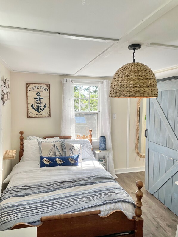 2 slaapkamers, een strijkplank/strijkijzer, wifi, beddengoed