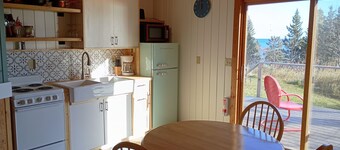 "Scotch Pine":  Classic North Shore Cabin Near Grand Marais