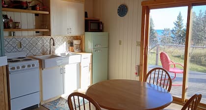 "Scotch Pine": Classic North Shore Cabin Near Grand Marais