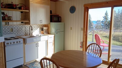 "Scotch Pine":  Classic North Shore Cabin Near Grand Marais