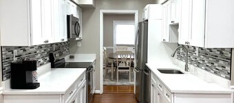 Charming  4 BRs  4 beds  2.5 baths  20min DC