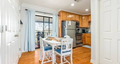 Quiet & Close! 2/2 Across from Acre in Auburn, Al