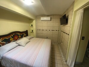 Comfort Room | In-room safe, individually decorated, individually furnished, desk