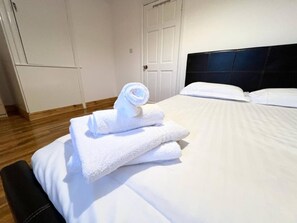 3 soverom, strykejern/-brett, wi-fi (inkludert) og sengetøy